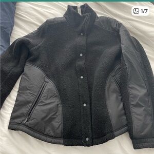 Lululemon Wool Jacket in Black Size 8